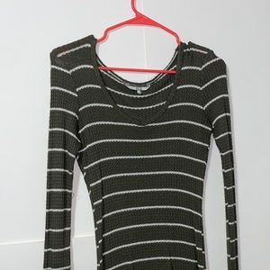 Longsleeve green sweater